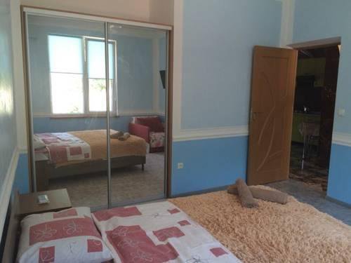 Гостевой дом Zemfira Ялта