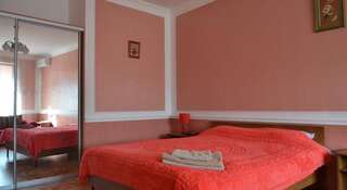 Гостевой дом Zemfira Ялта Апартаменты с балконом-10